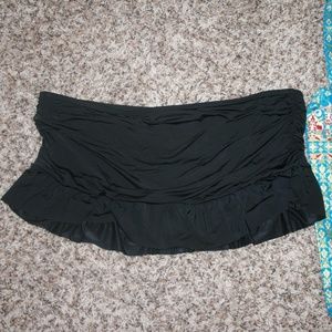 SOLd******Kenneth Cole Reaction swimsuit